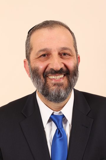 יו״ר: אריה דרעי
